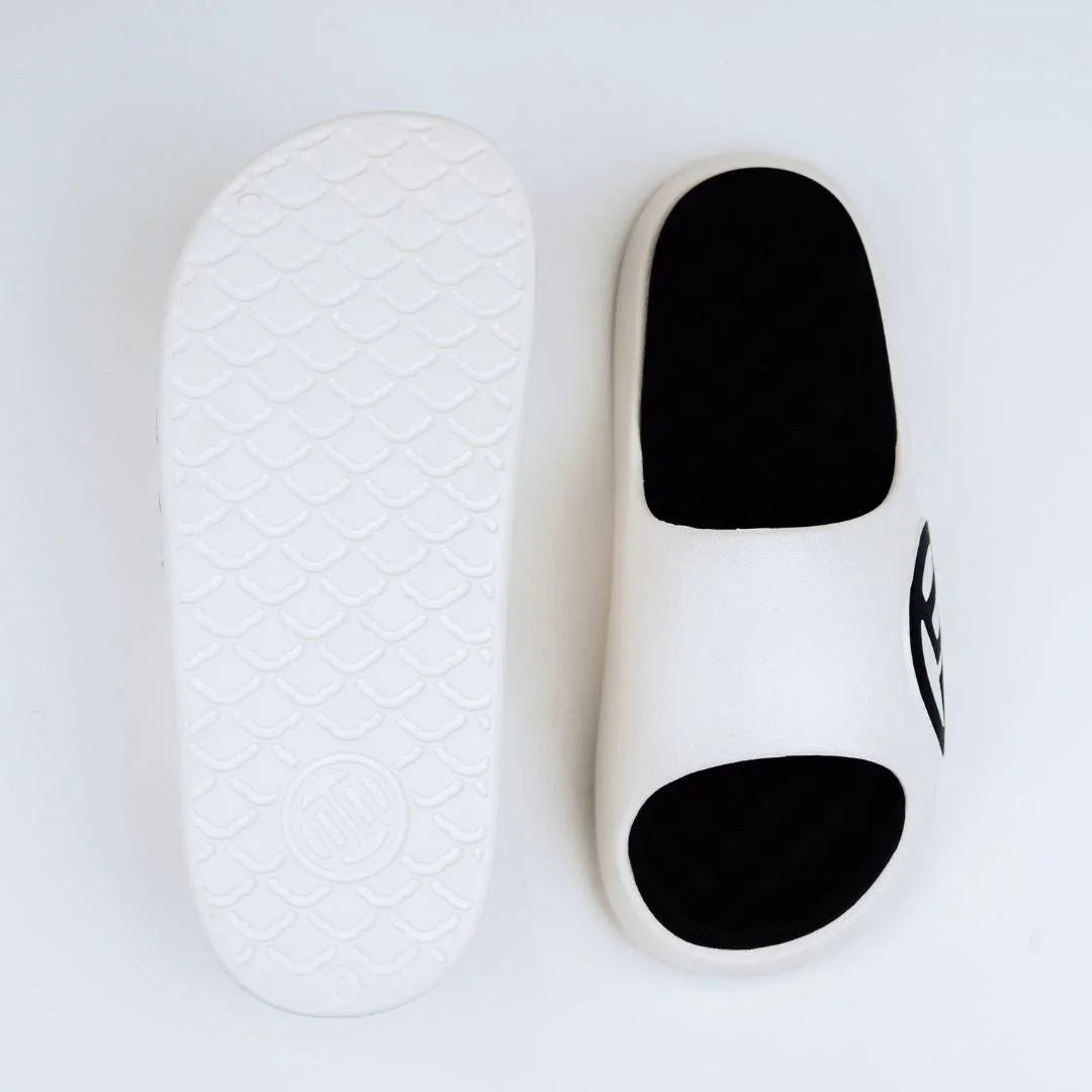 LUXIAOJUN ‘QI’ Slides WHITE - PRO WOLF